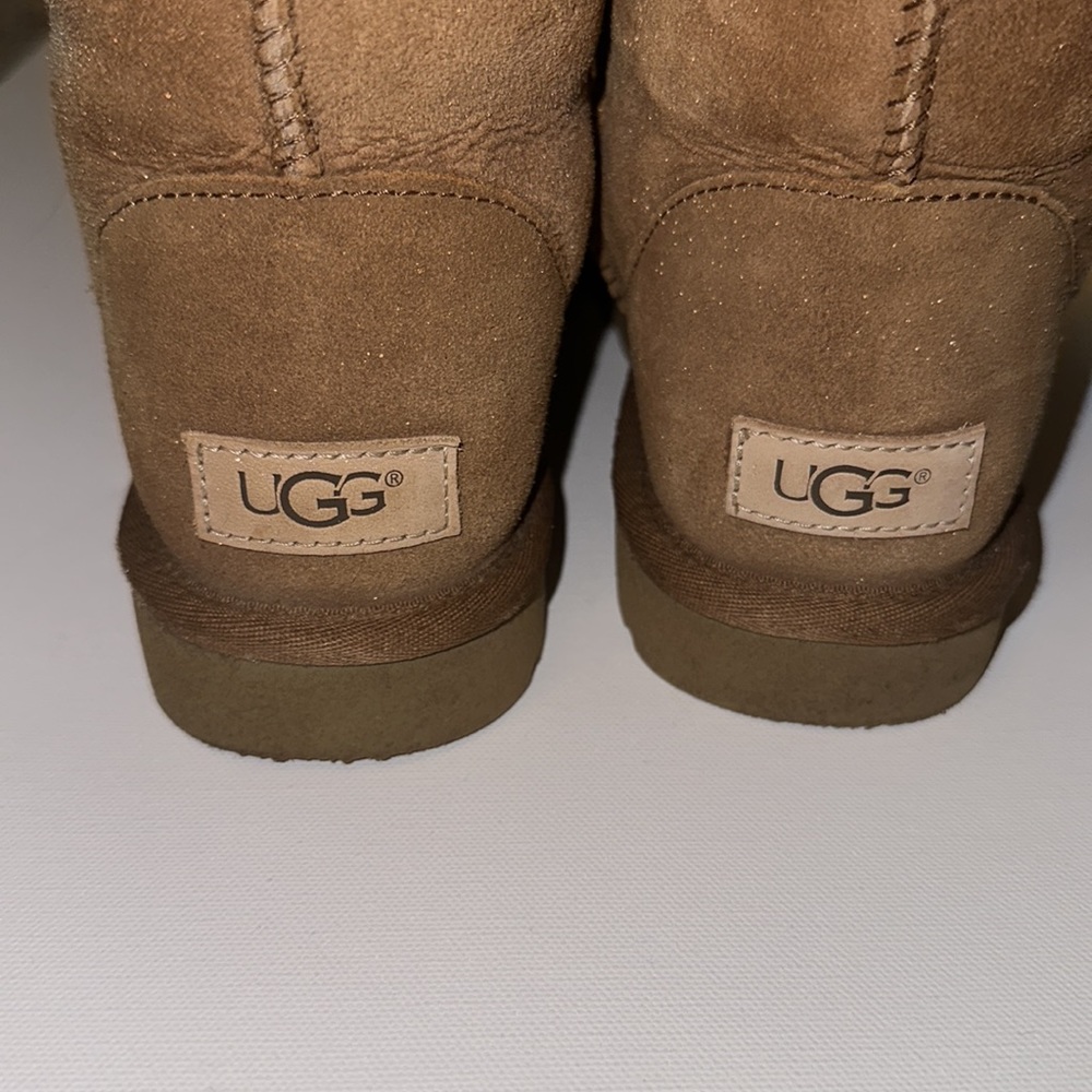 Uggs - image 3